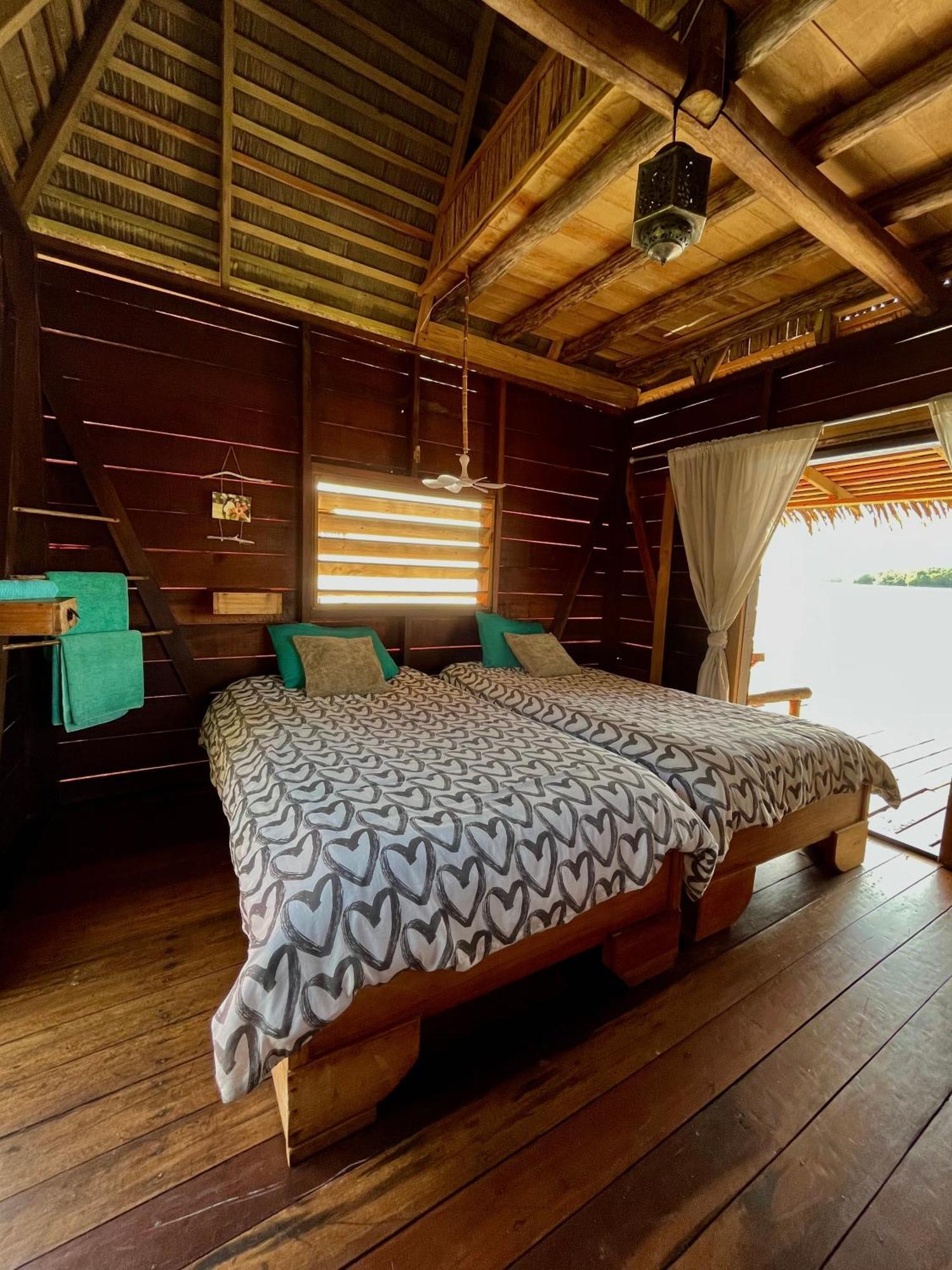 Urraca Monkey Island Eco Resort (Adults Only) Punta Laurel Eksteriør bilde